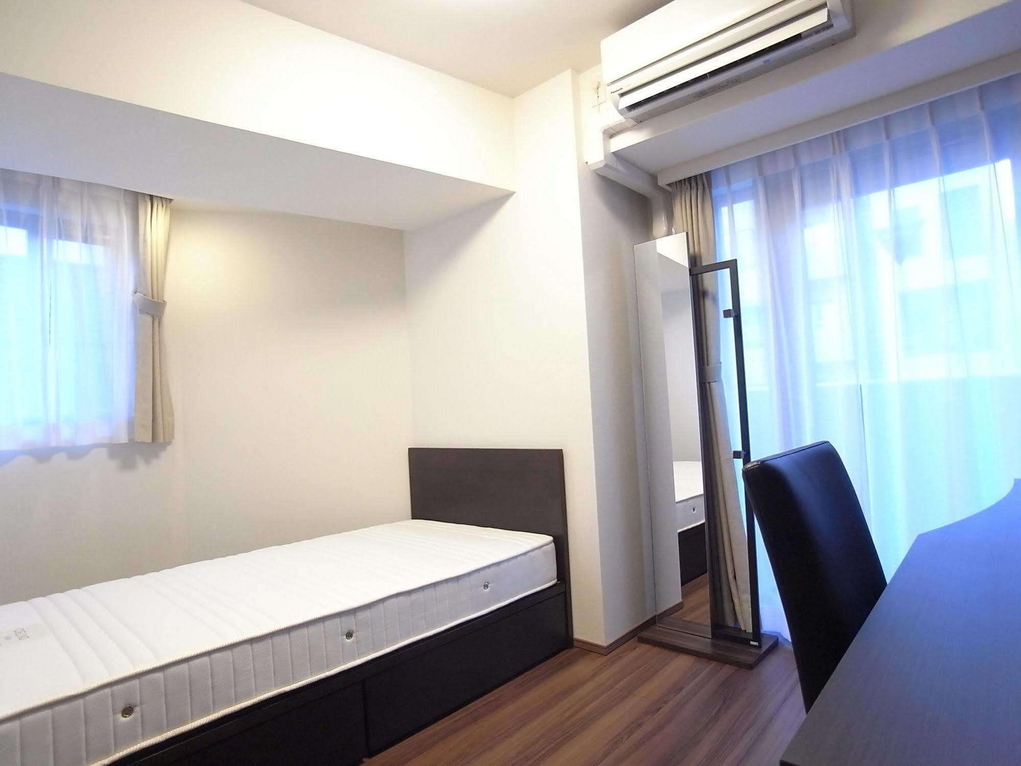 Concieria Shimbashi Crossia Apartamento *